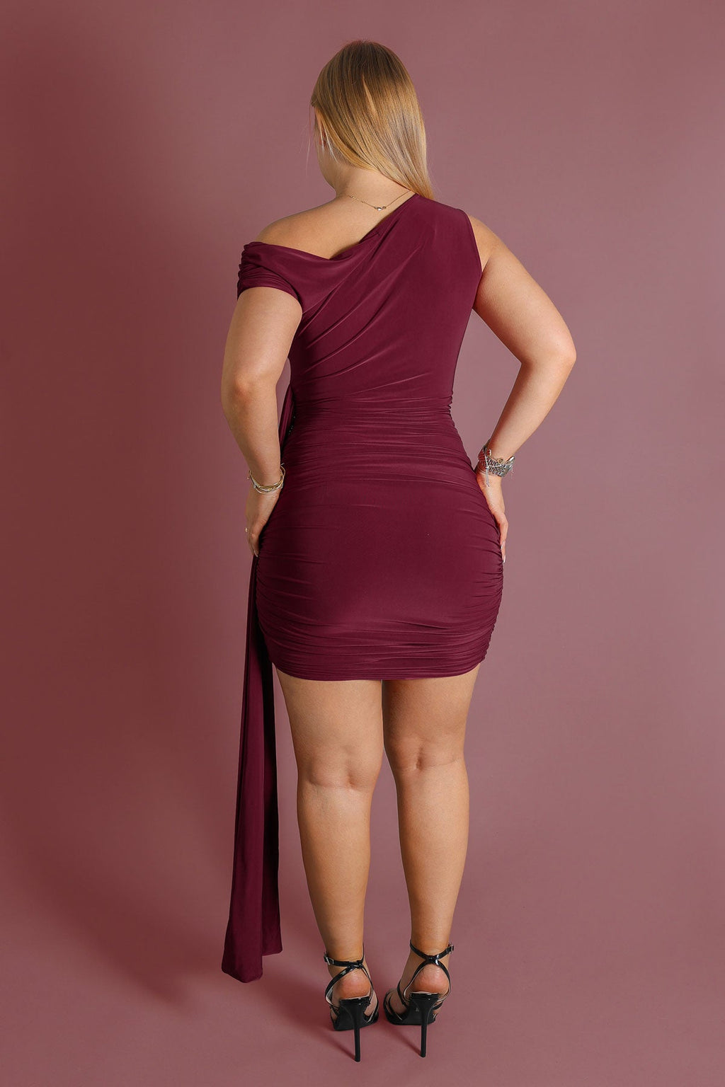 Minikleid Rüschen Ein-Schulter Weinrot
