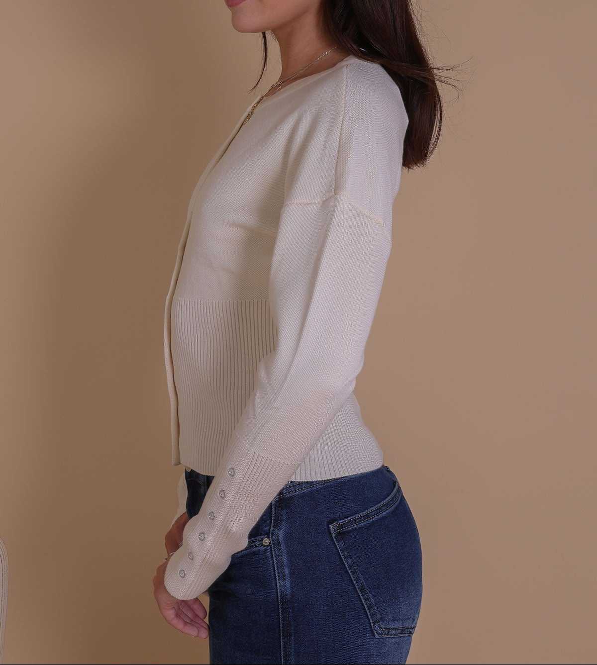 Strickjacke Druckknopf Tailliert Creme